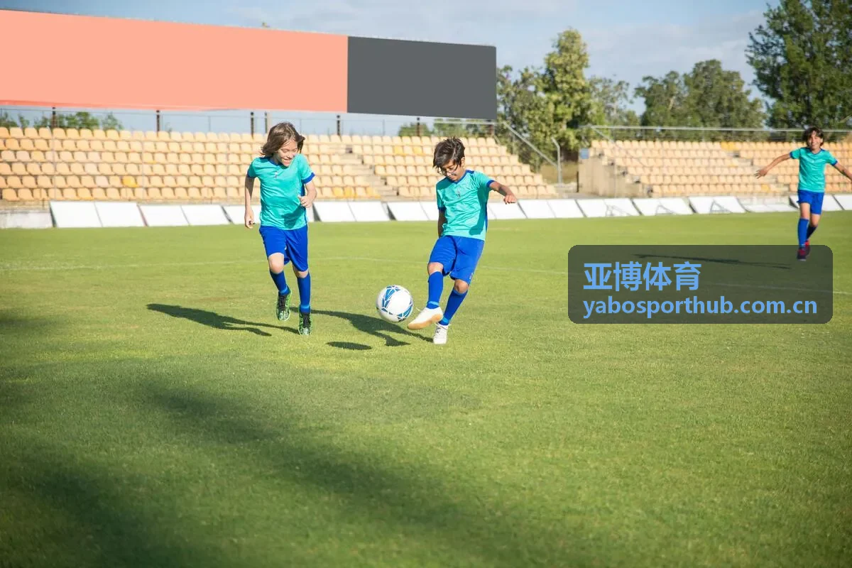 亚博体育家庭观赛场景